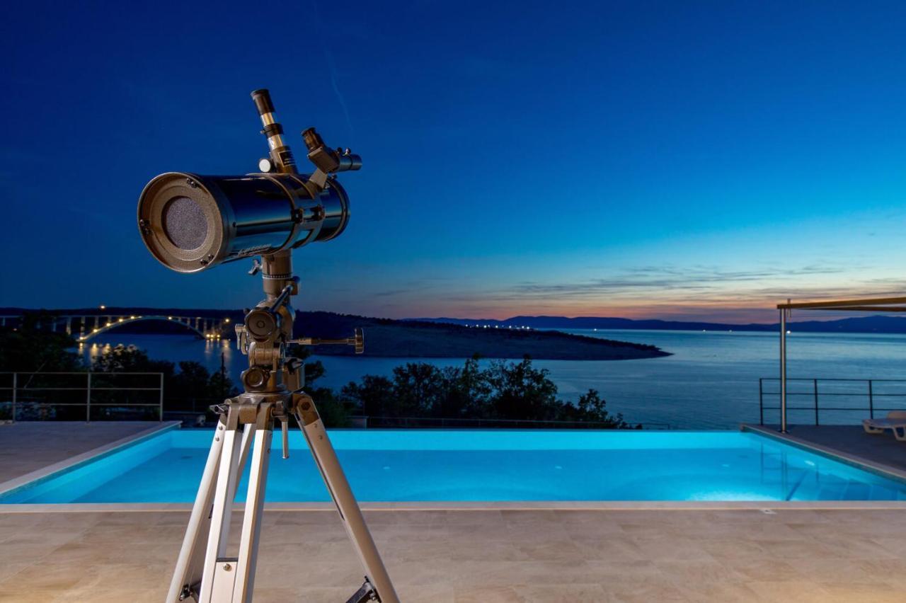 Luxury Villa Ostro With Pool & Krk Bridge View 克拉列维察 外观 照片
