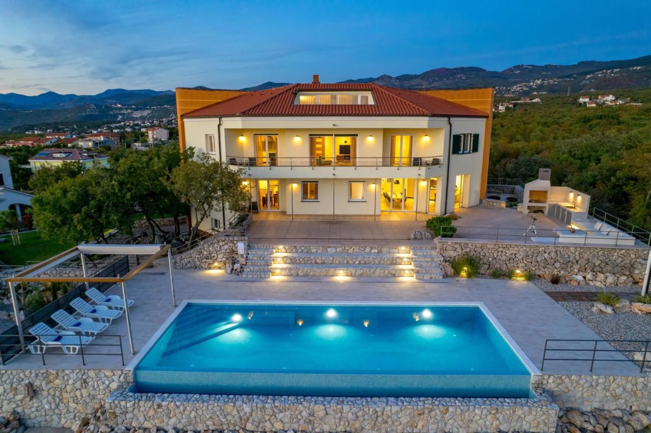 Luxury Villa Ostro With Pool & Krk Bridge View 克拉列维察 外观 照片