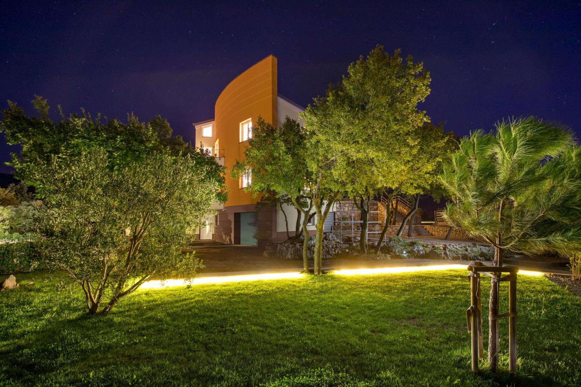 Luxury Villa Ostro With Pool & Krk Bridge View 克拉列维察 外观 照片