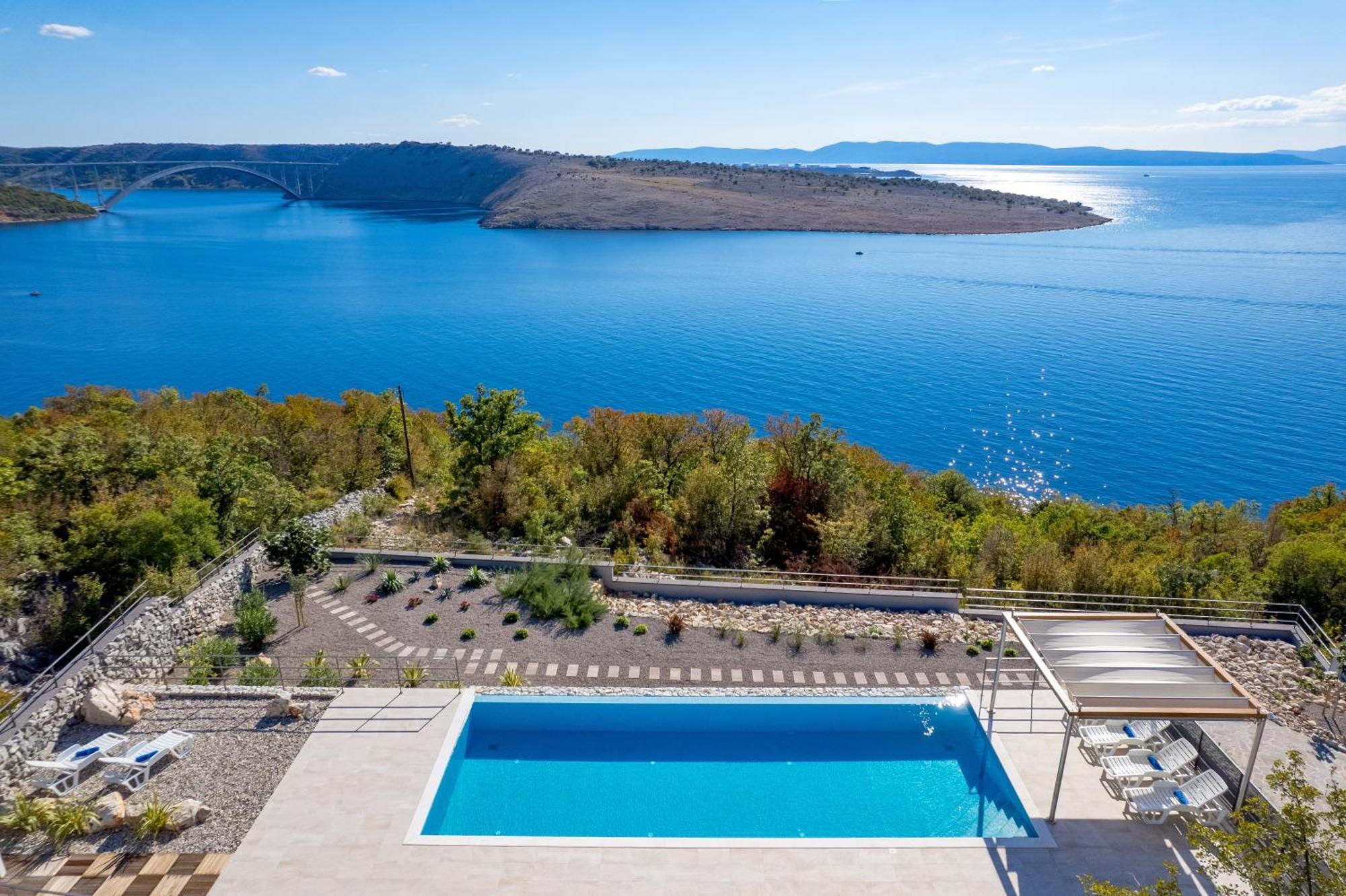 Luxury Villa Ostro With Pool & Krk Bridge View 克拉列维察 外观 照片