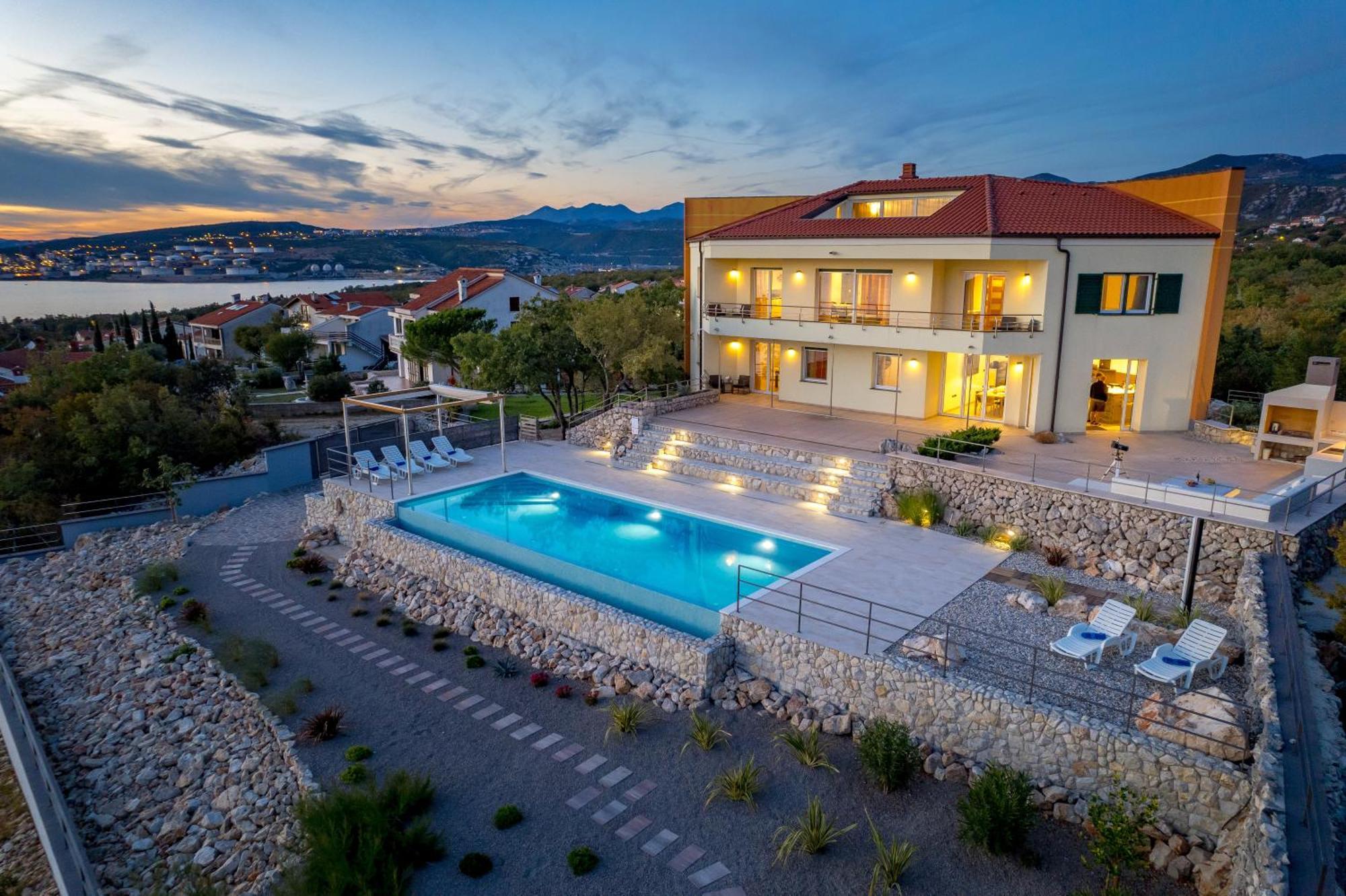 Luxury Villa Ostro With Pool & Krk Bridge View 克拉列维察 外观 照片